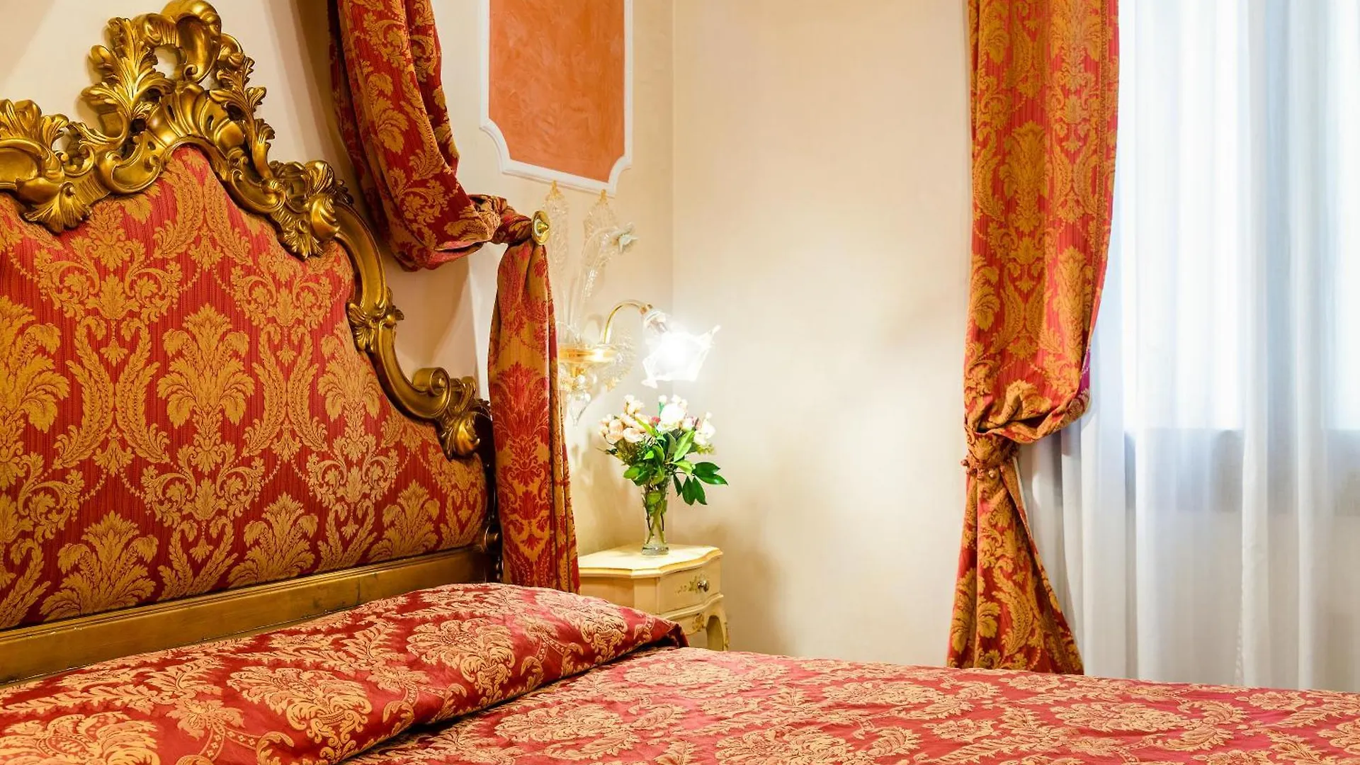 Hotel Al Vagon Venecia 0*,  Italia