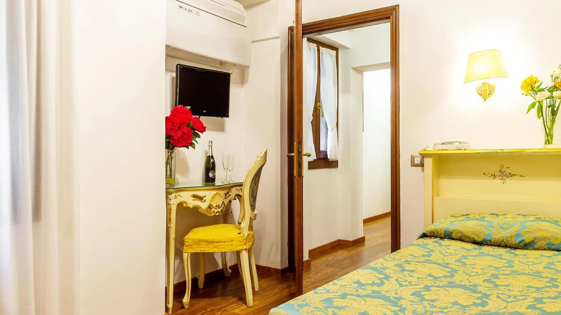 Hotel Al Vagon Venecia 0*,