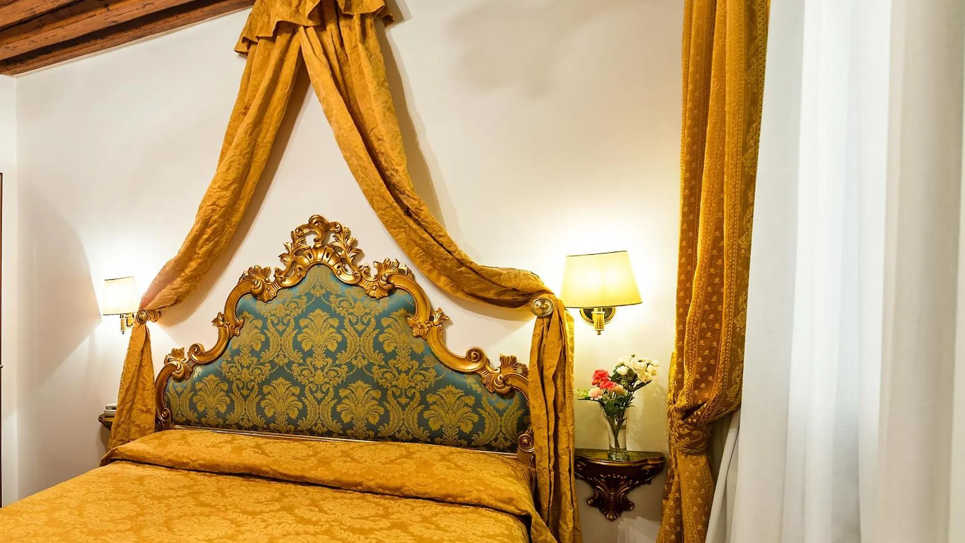 فندق أل فاجين البندقية